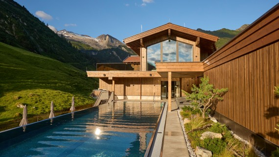 Hotel Alpenhof (c) Andreas Pollok Hotel Alpenhof (c) Andreas Pollok