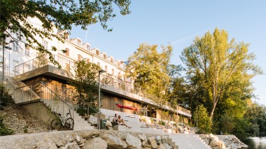 Stadtbootshaus, direkt an der Mur, mit Geberit Produkten. © Christian Repnik