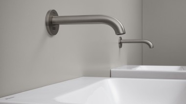 Geberit Piave Wandarmatur für den Waschtisch im runden Design in Edelstahl gebürstet Geberit Piave Wandarmatur für den Waschtisch im runden Design in Edelstahl gebürstet