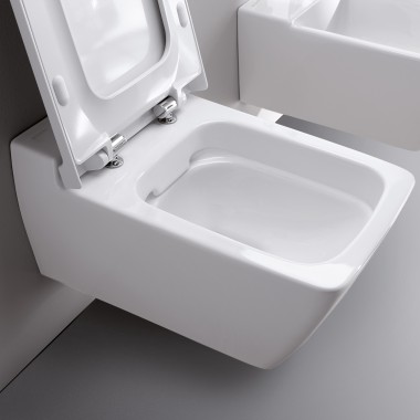 Geberit Xeno2 WC mit geöffnetem Deckel