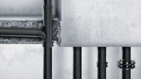 Geberit PE Rohre und Formstücke werden verschweisst und können in Beton eingelegt werden