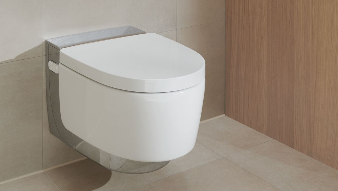 Die Duschtoilette AquaClean Mera reinigt den Intimbereich sanft mit Wasser. Die Duschtoilette AquaClean Mera reinigt den Intimbereich sanft mit Wasser.