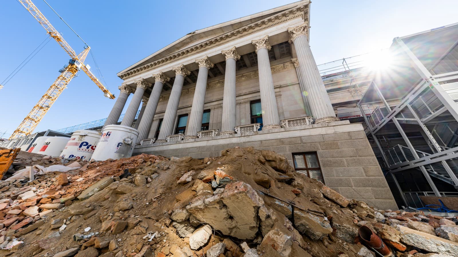 Außenansicht der Baustelle Außenansicht der Baustelle