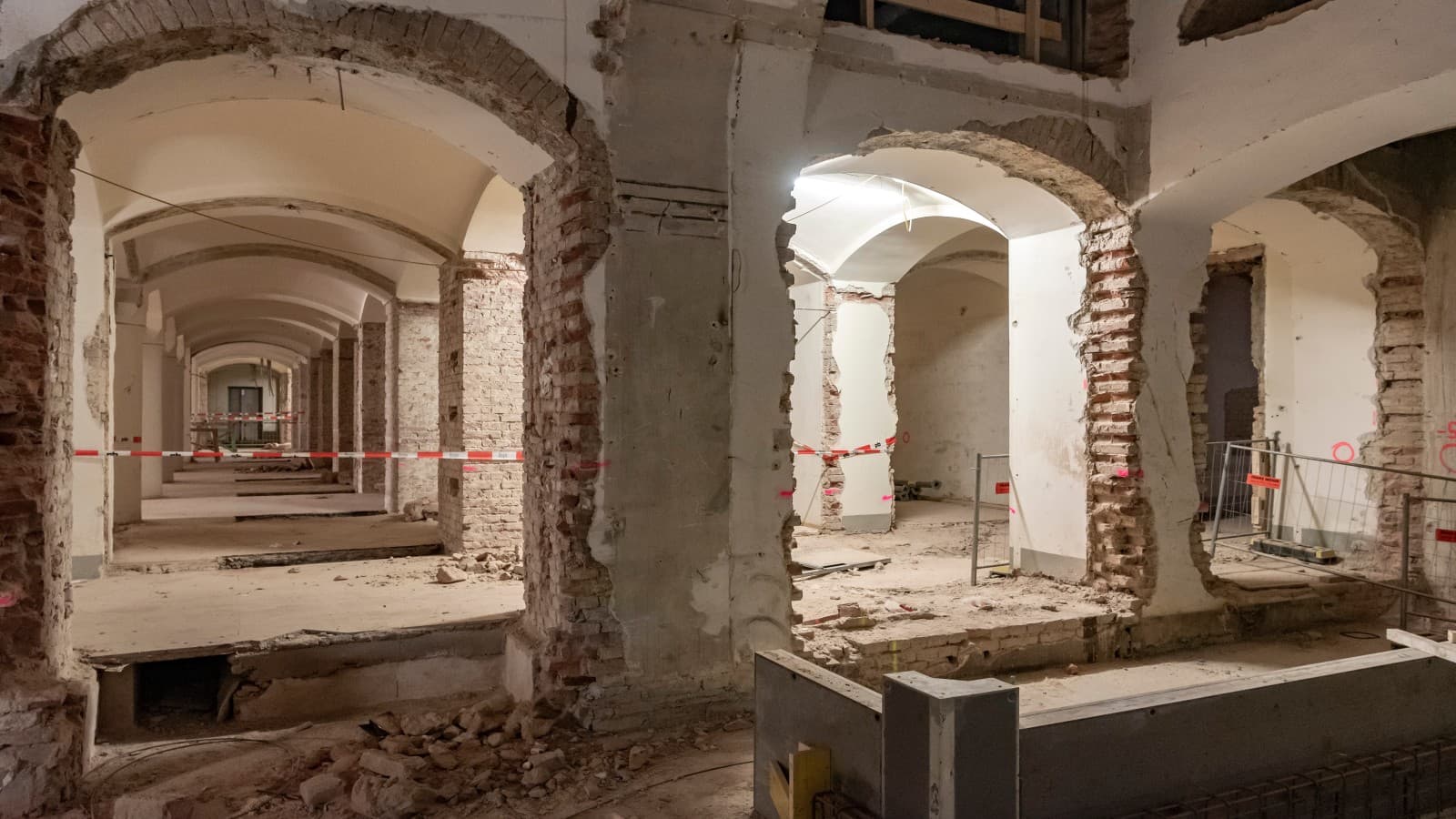 Besucherzentrum Agora Besucherzentrum Agora