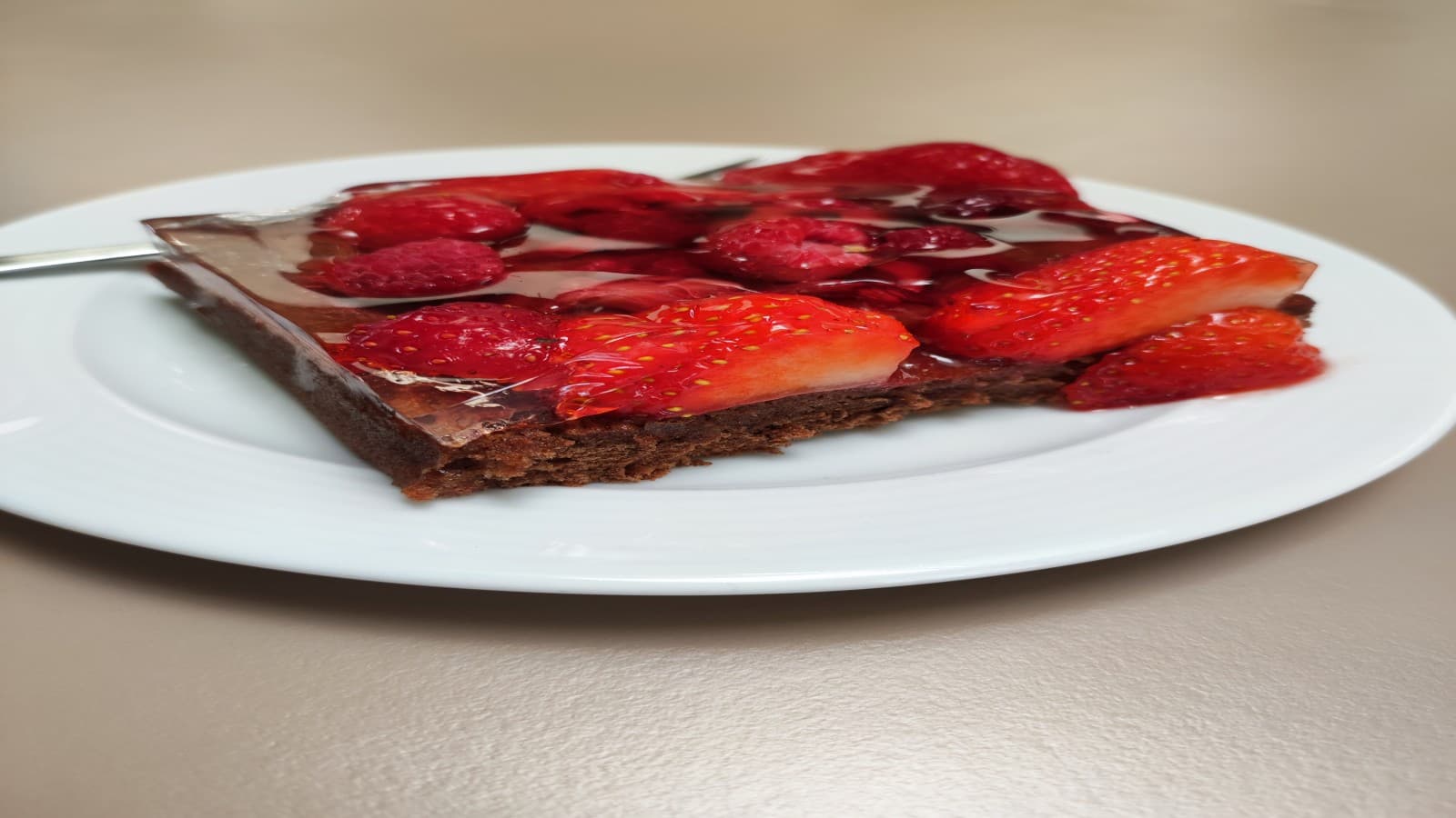 Einen täglich wechselnden süßen Abschluss für die Naschkatzen bietet das Betriebsrestaurant bei Geberit (c) Geberit Einen täglich wechselnden süßen Abschluss für die Naschkatzen bietet das Betriebsrestaurant bei Geberit (c) Geberit